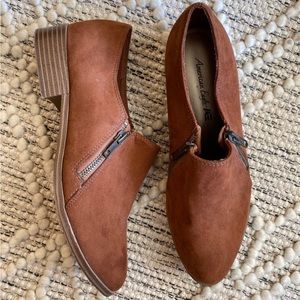 American Eagle Outfitters Faux Suede Booties Size 9‎